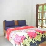 Labuan Bajo Mahoni Guesthouse